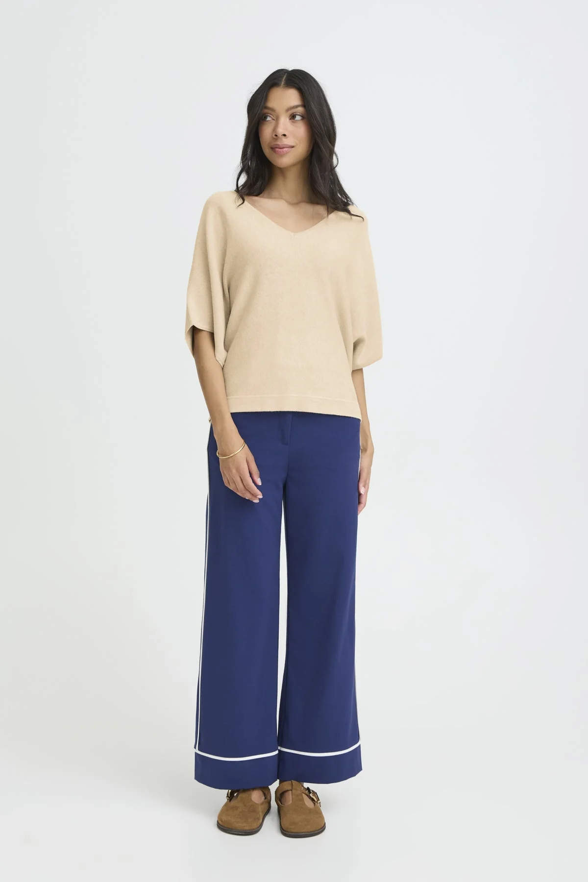 b.young BYMMORLA V-Neck Short Sleeve Top - Image 2