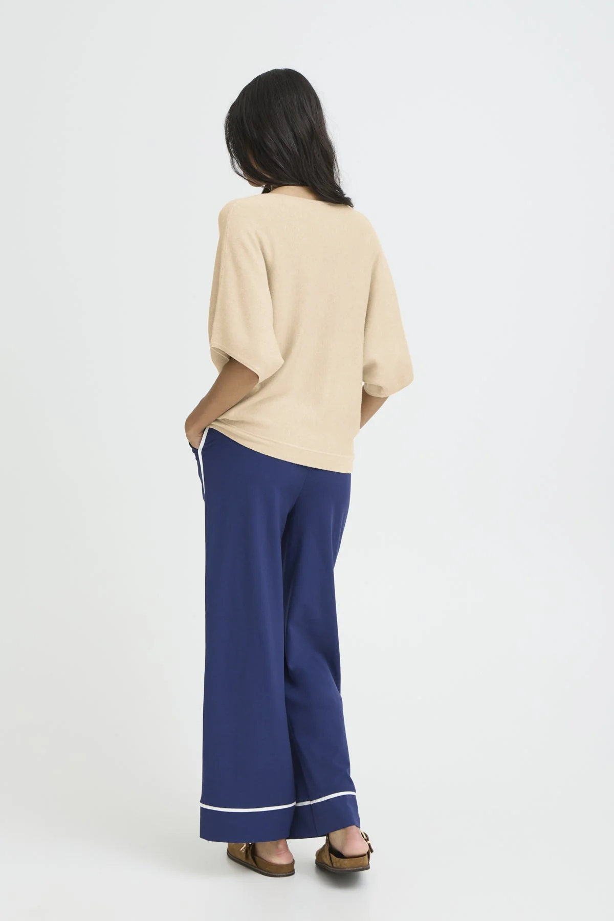b.young BYMMORLA V-Neck Short Sleeve Top - Image 3