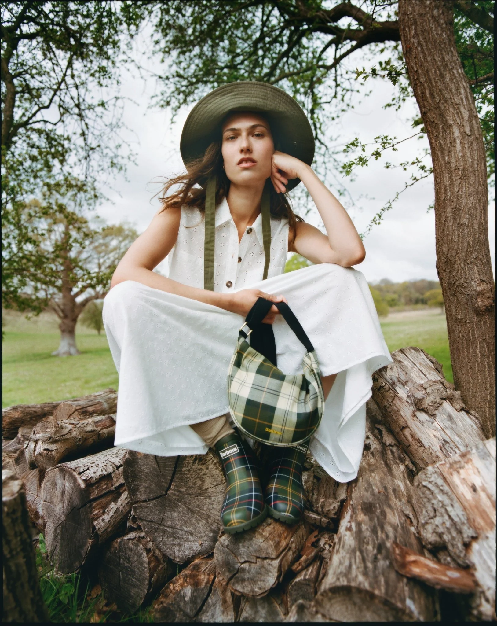 Barbour Elm Tartan Crossbody Bag - Image 2