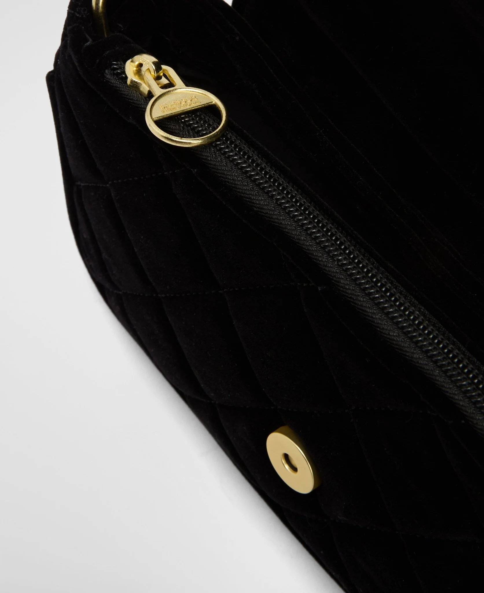 Barbour international Quilted Mini Soho Crossbody Bag Velvet Black - Image 7