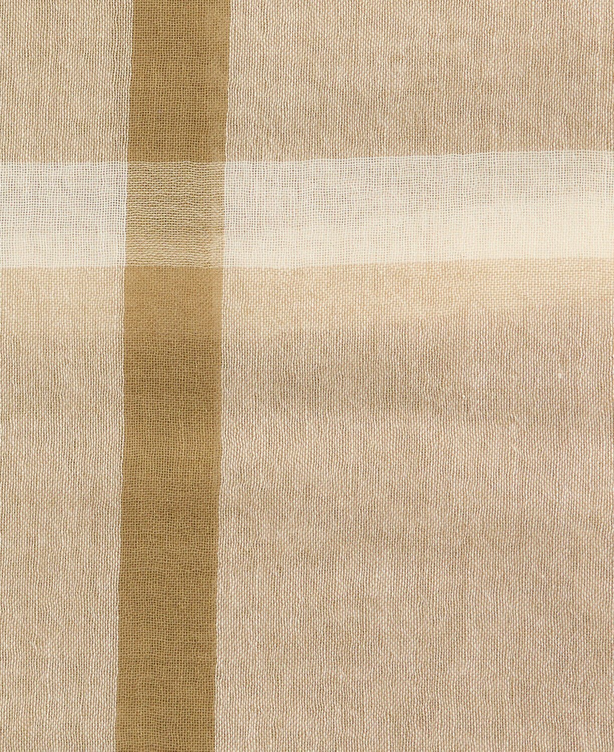 Barbour Maisy Tartan Scarf - Image 5