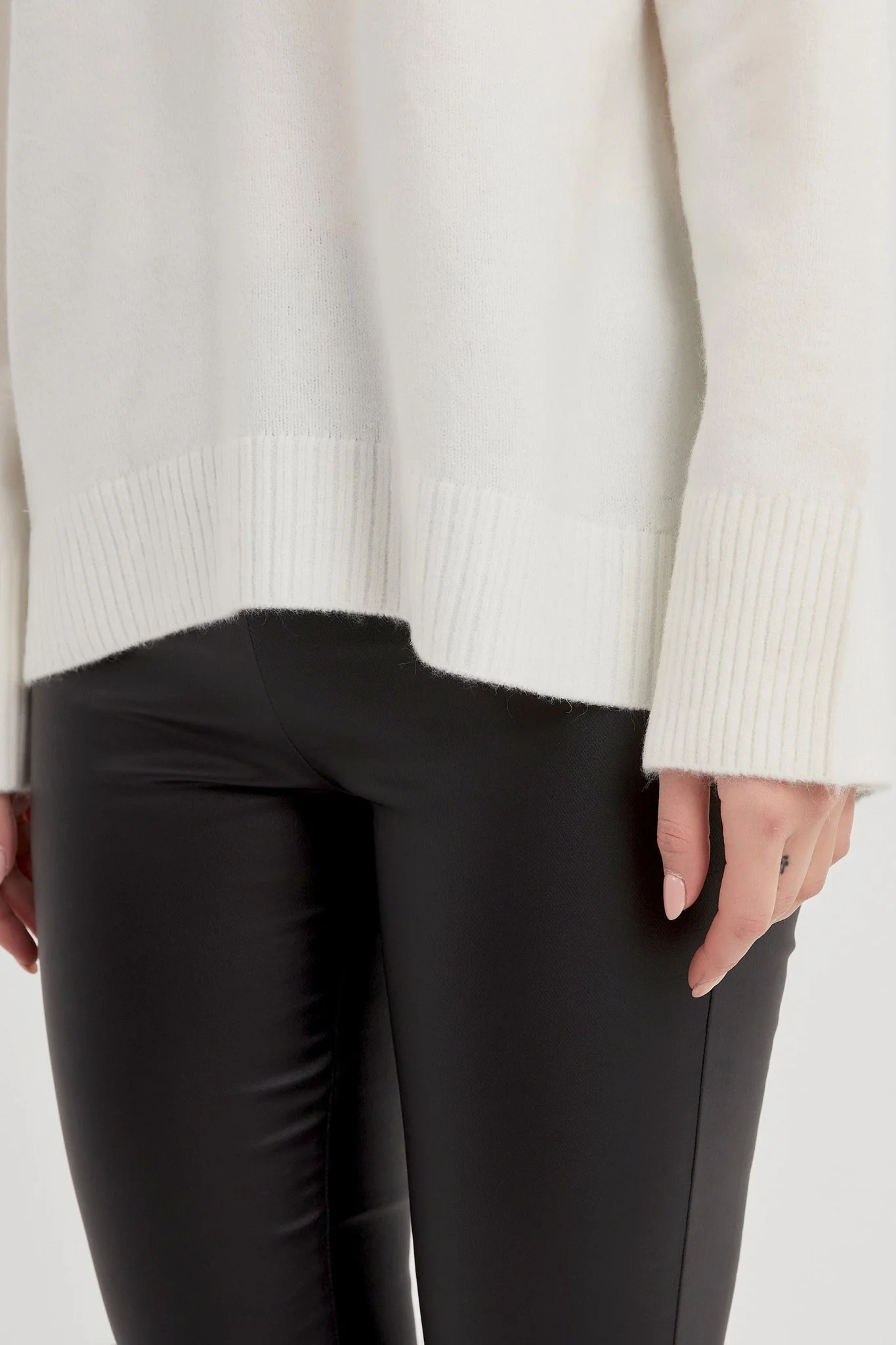 Tirelli Basic Knit Sweater New - Image 15