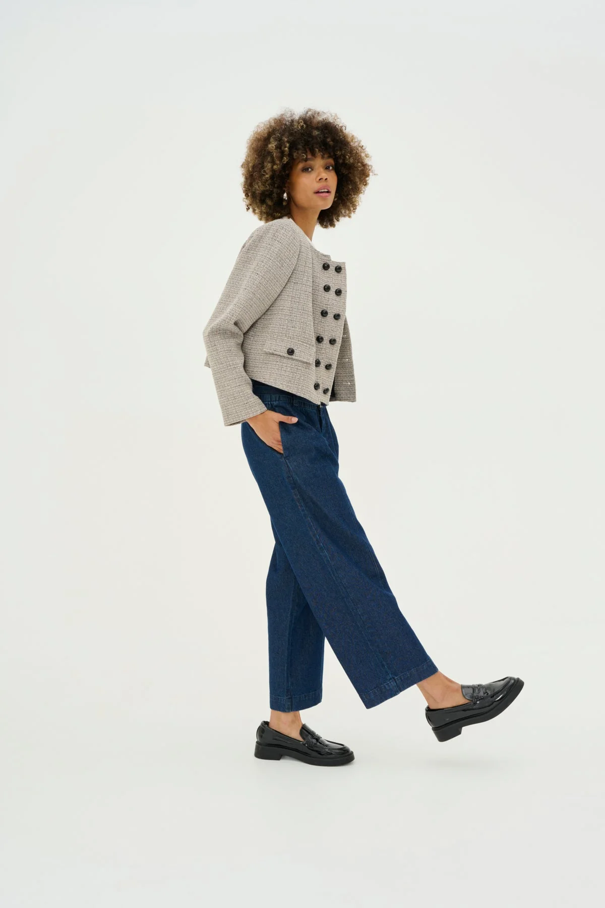 Culture CUbink Roselle Cropped Pants - Image 6