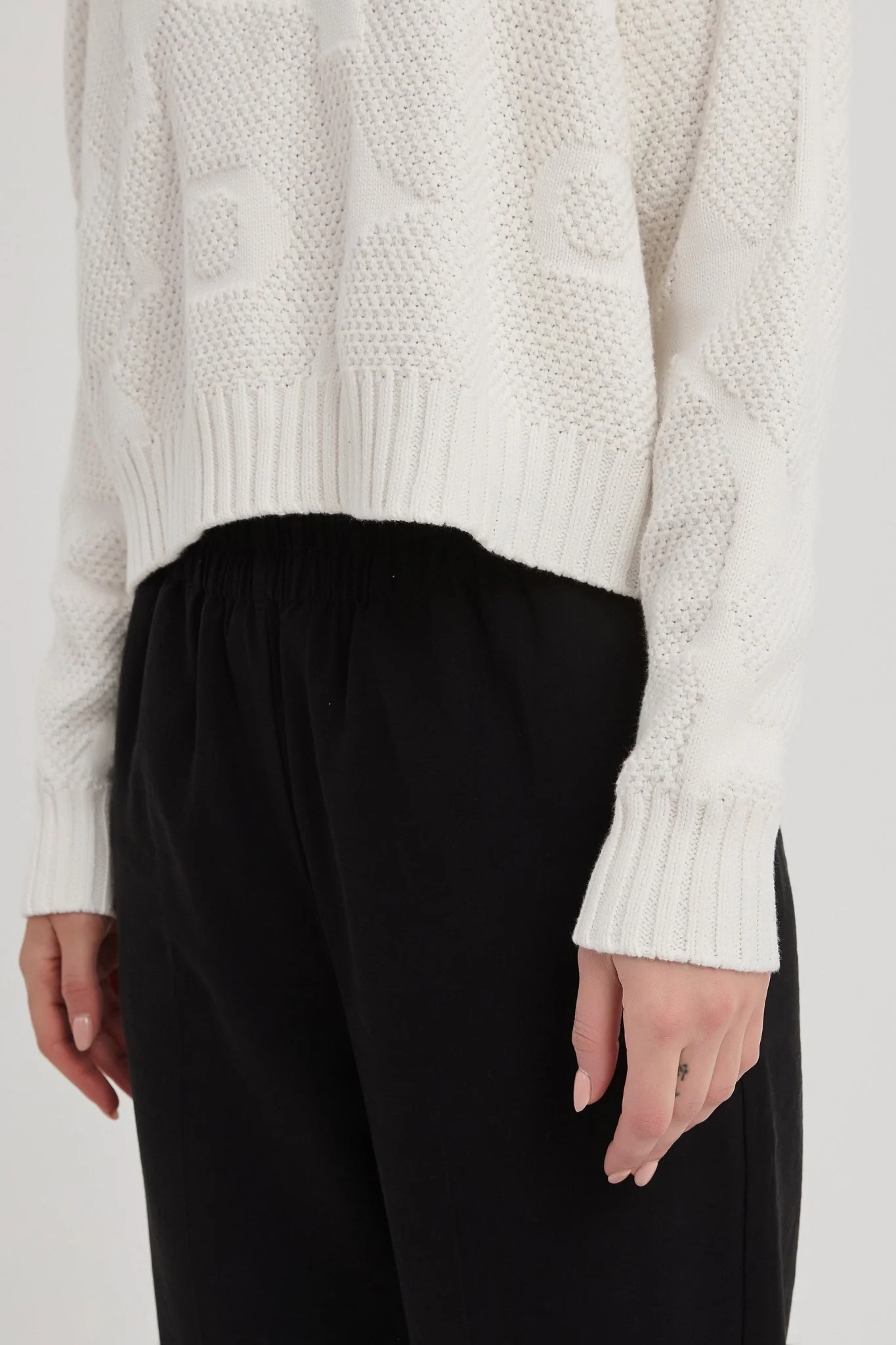 Tirelli Jacquard Knit - Image 3
