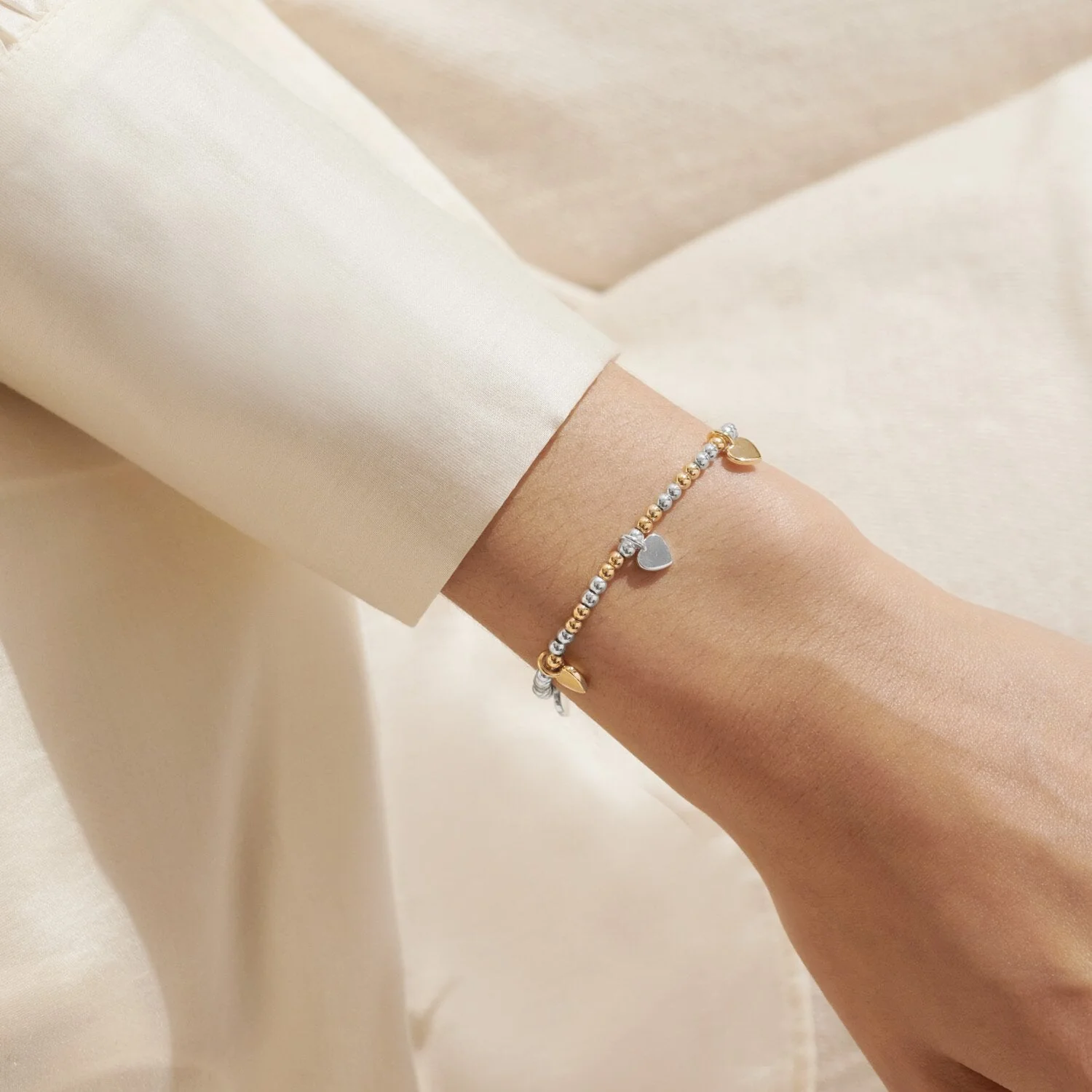 Joma Jewellery Bracelet Bar Hearts Bracelet