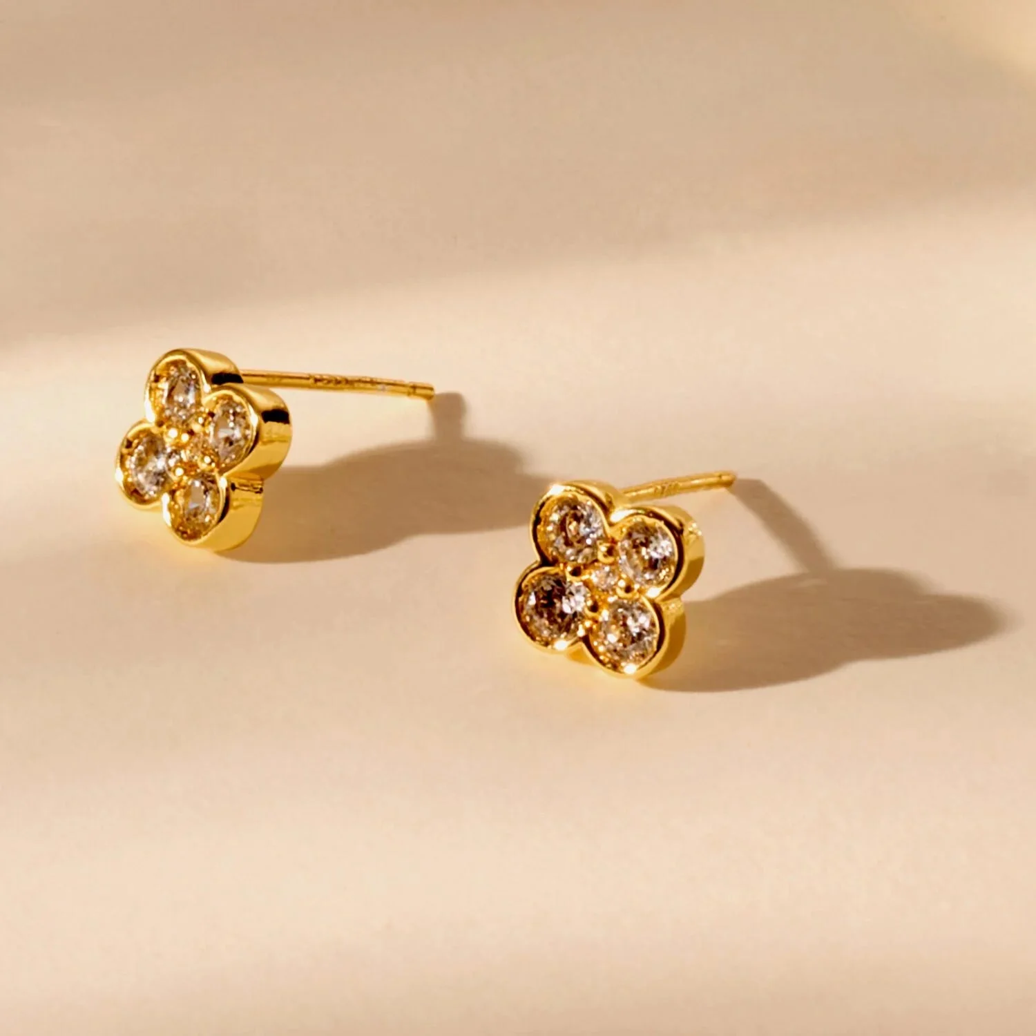 Joma Jewellery Stud Earrings Moments To Shine 'Luck' - Image 3