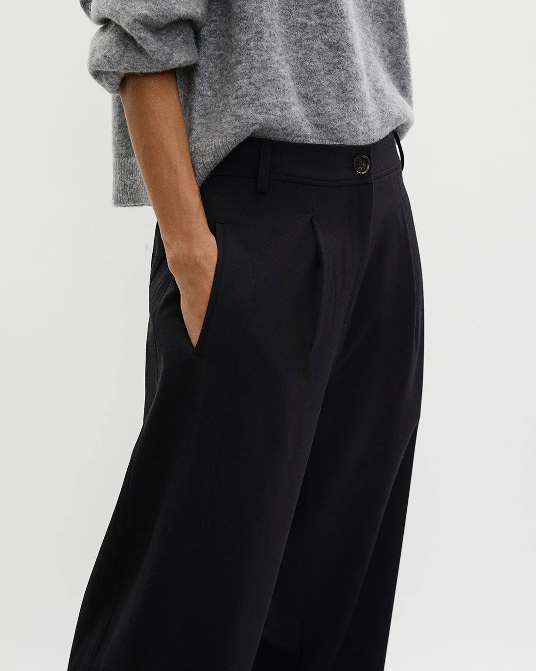 Masai MaPunna Regular Trousers Black - Image 3