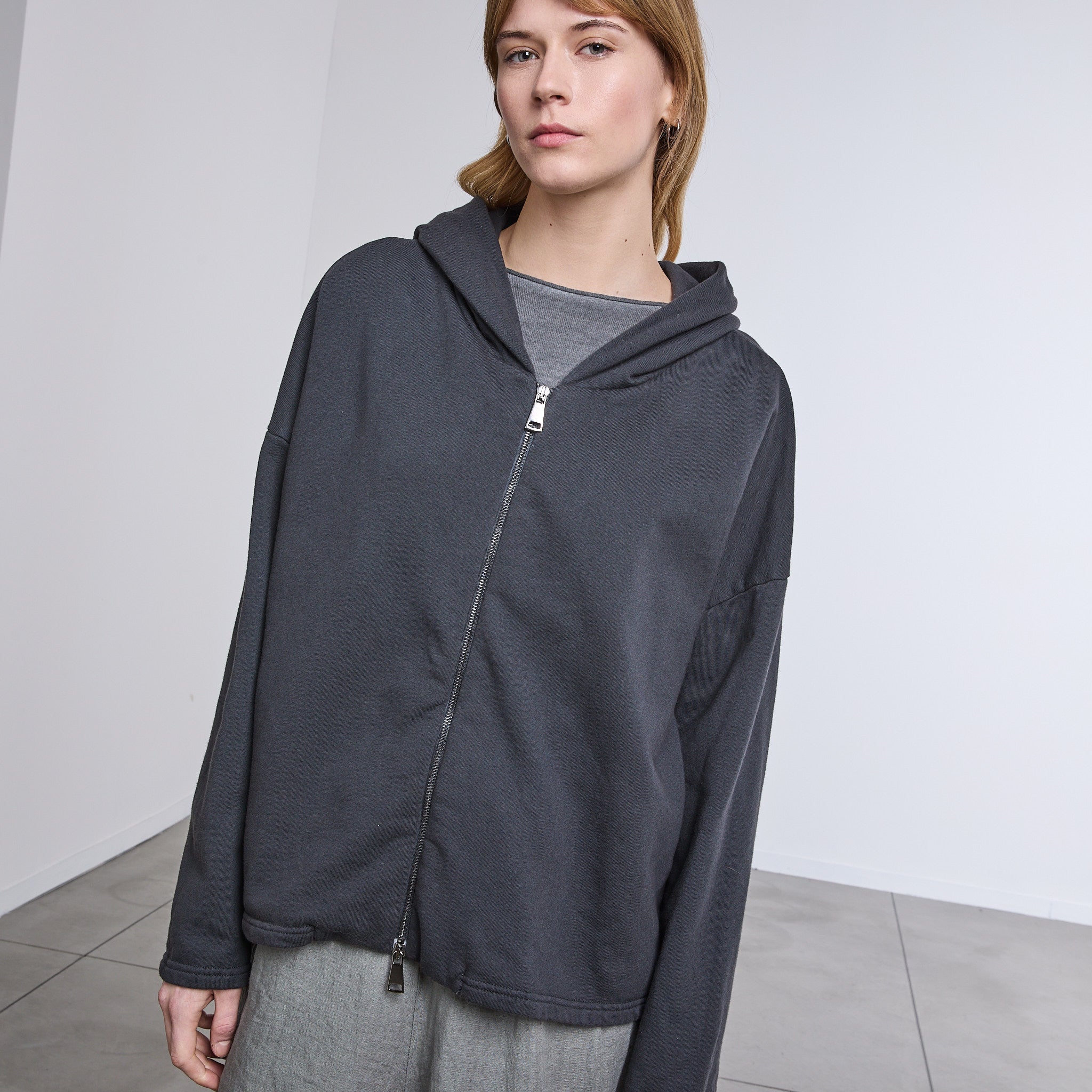Modula Zip Hoodie Carbonne - Image 4