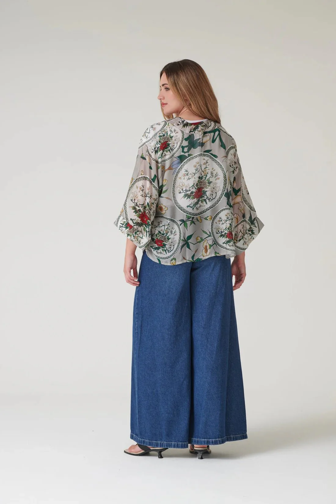 One Hundred Stars Magnolia Plates Putty Kimono - Image 7