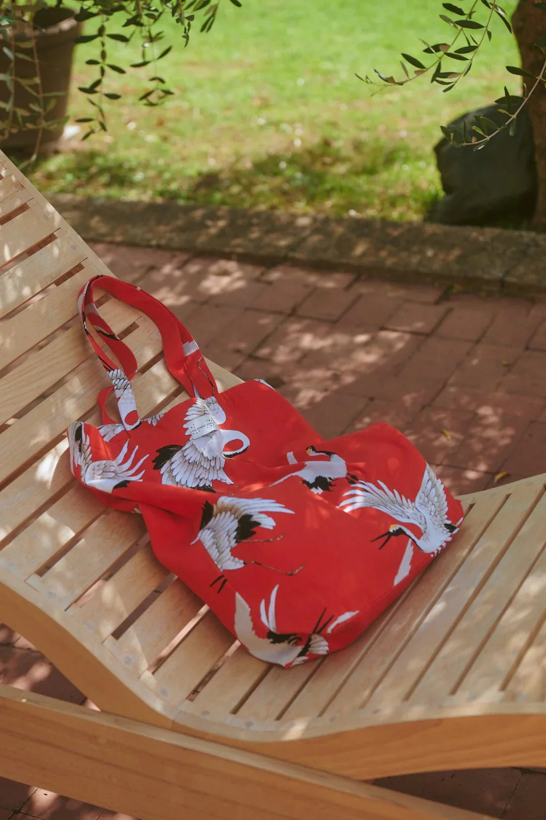 One Hundred Stars Stork Scarlet Canvas Bag - Image 2