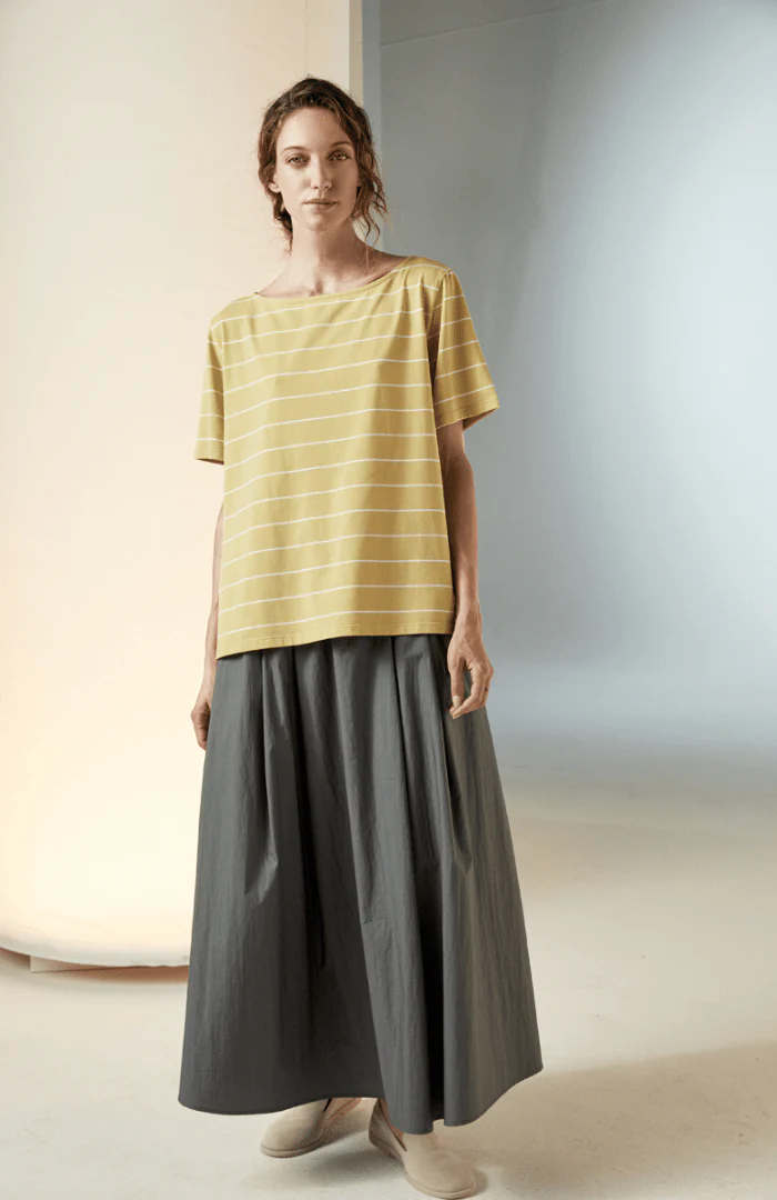 Neirami Squared Oversized T-Shirt Golden