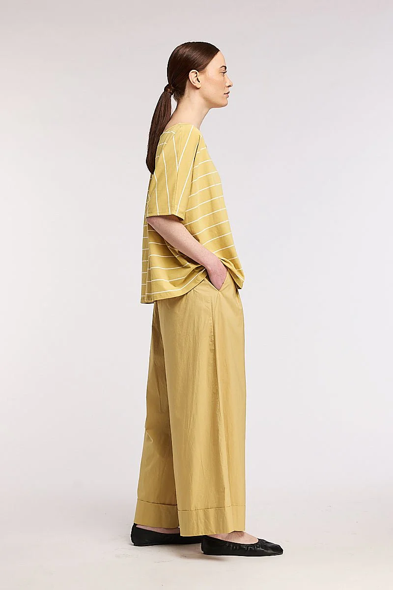 Neirami Squared Oversized T-Shirt Golden - Image 10