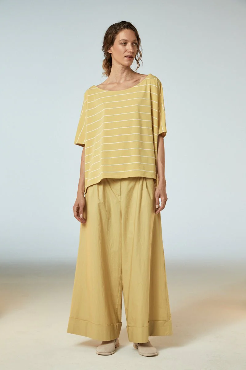 Neirami Squared Oversized T-Shirt Golden - Image 5