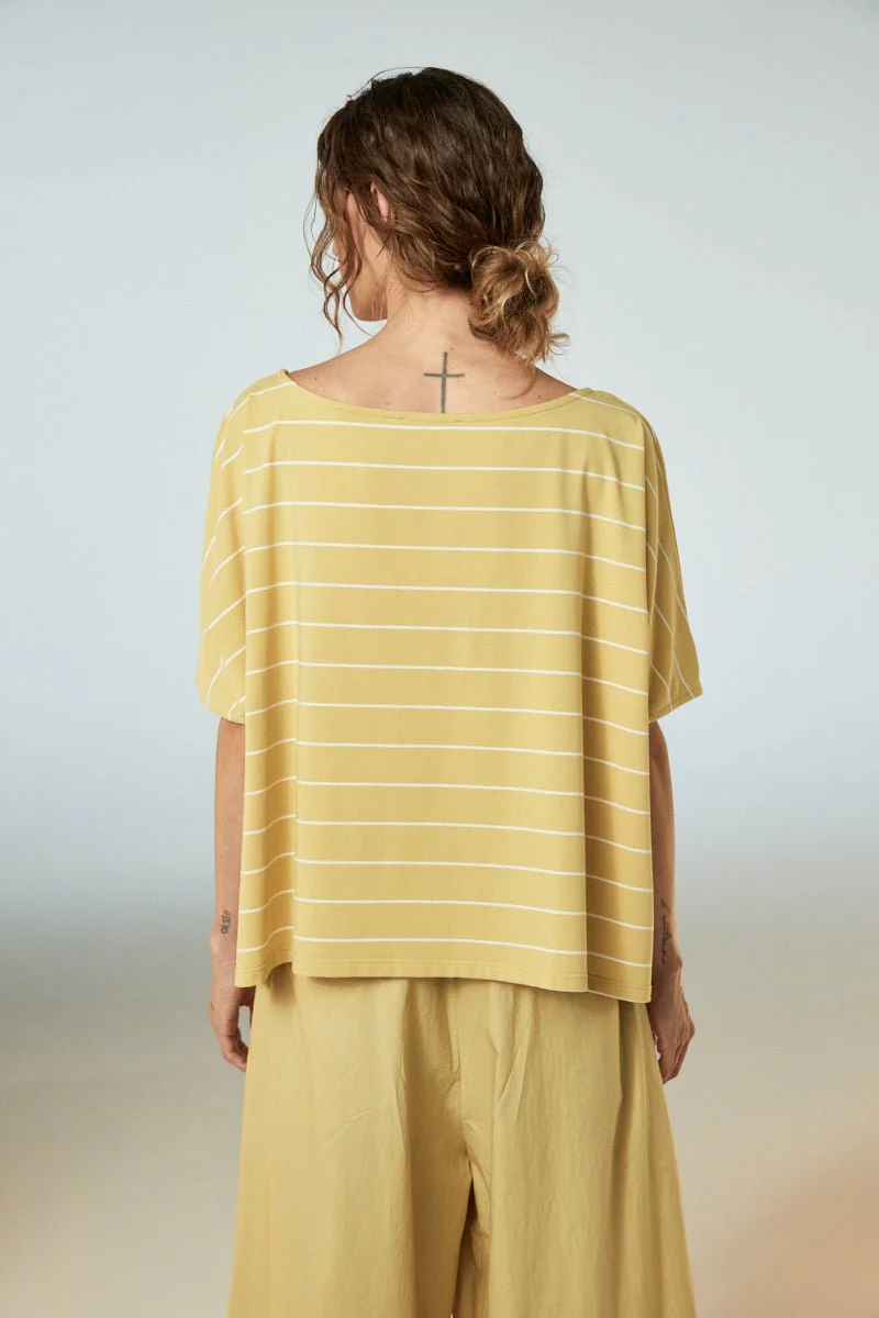 Neirami Squared Oversized T-Shirt Golden - Image 8
