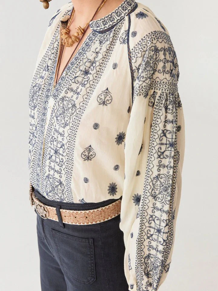 Maison Hotel Stephanie Blouse - Image 3