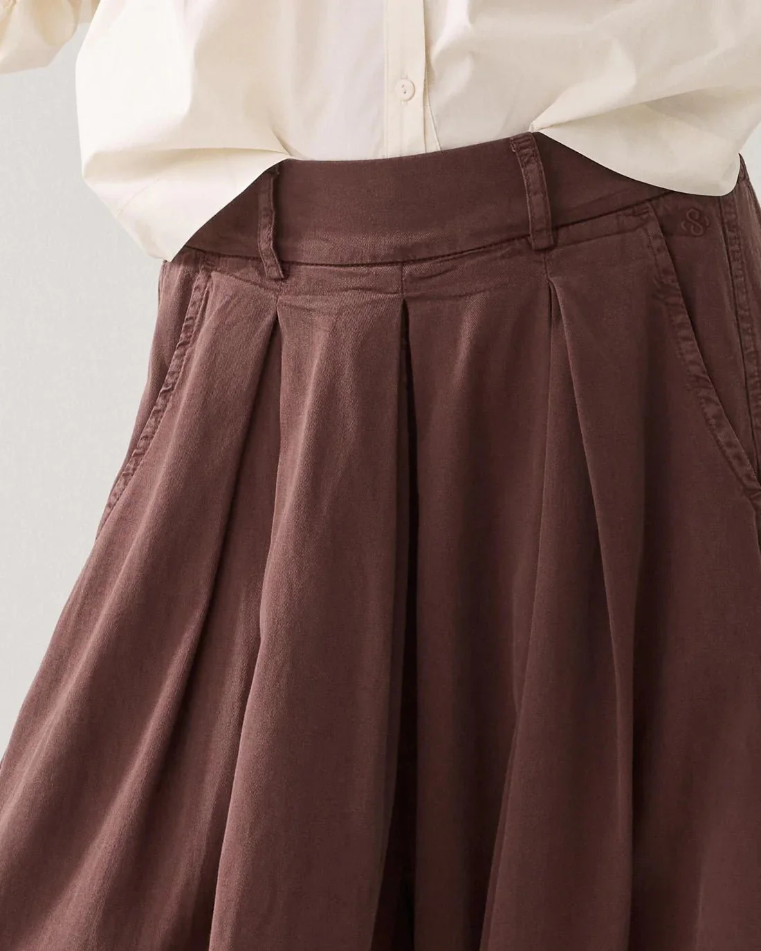 Summum Woman Light Sway Culotte Pant - Image 3