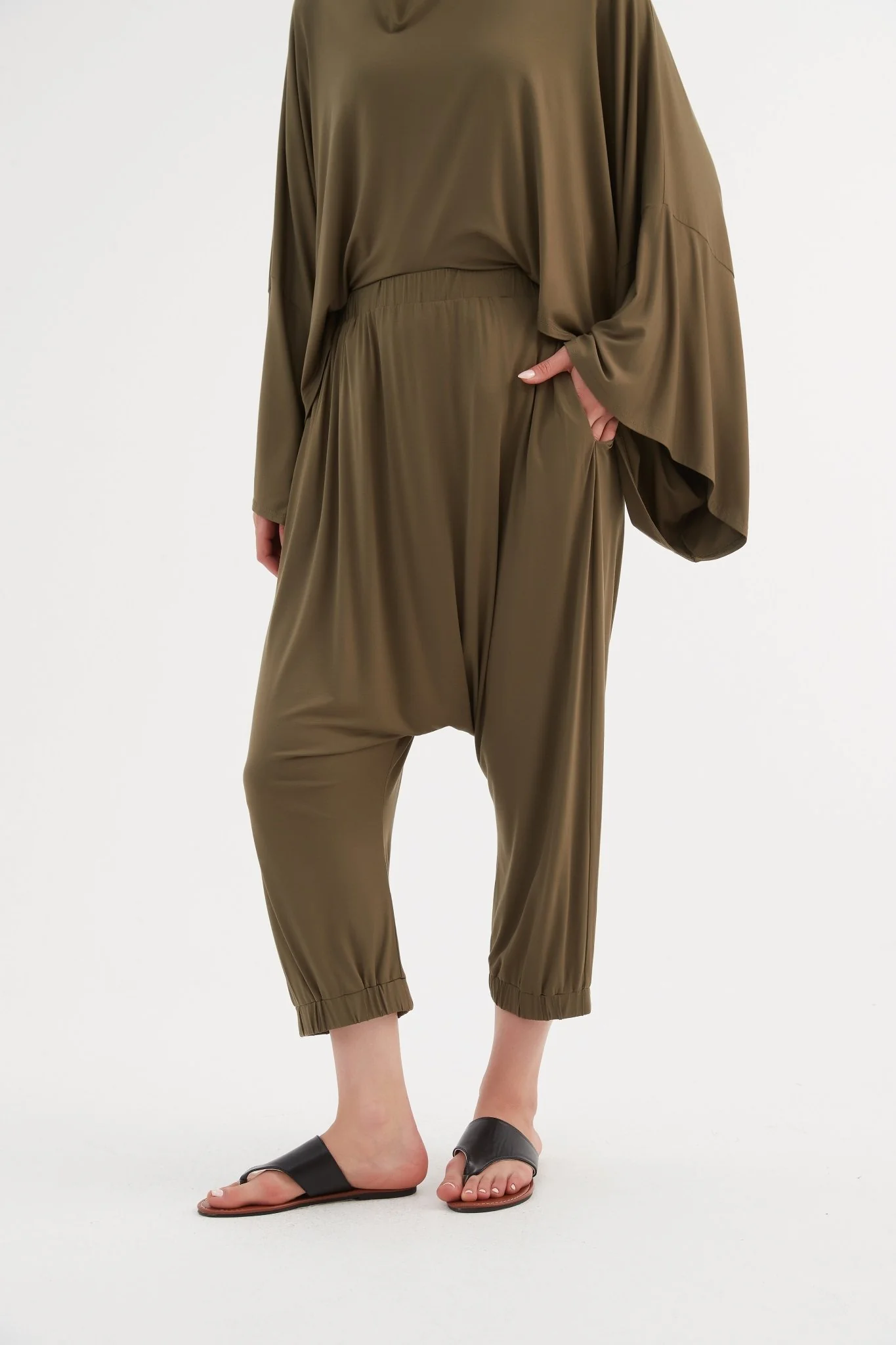 Tirelli Drop Crotch Trouser Khaki - Image 8