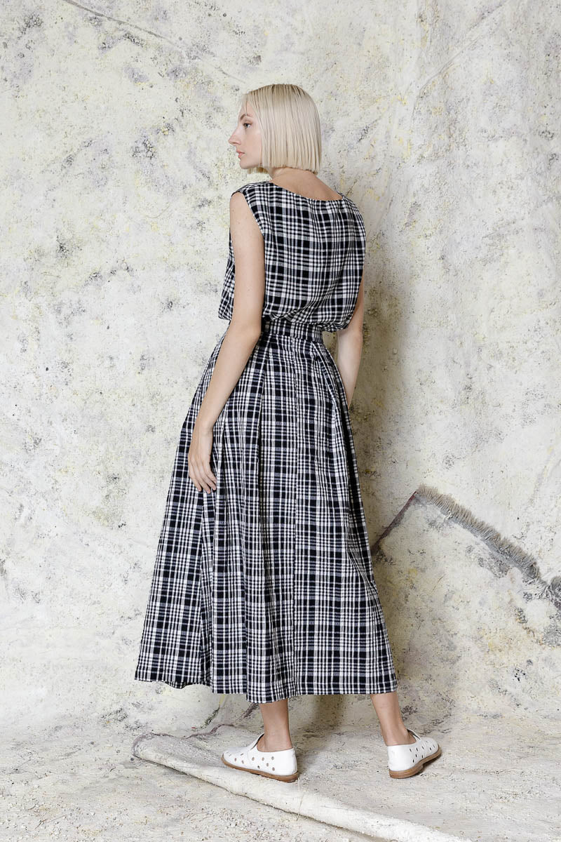 Neirami Two Pleats Skirt - Image 4