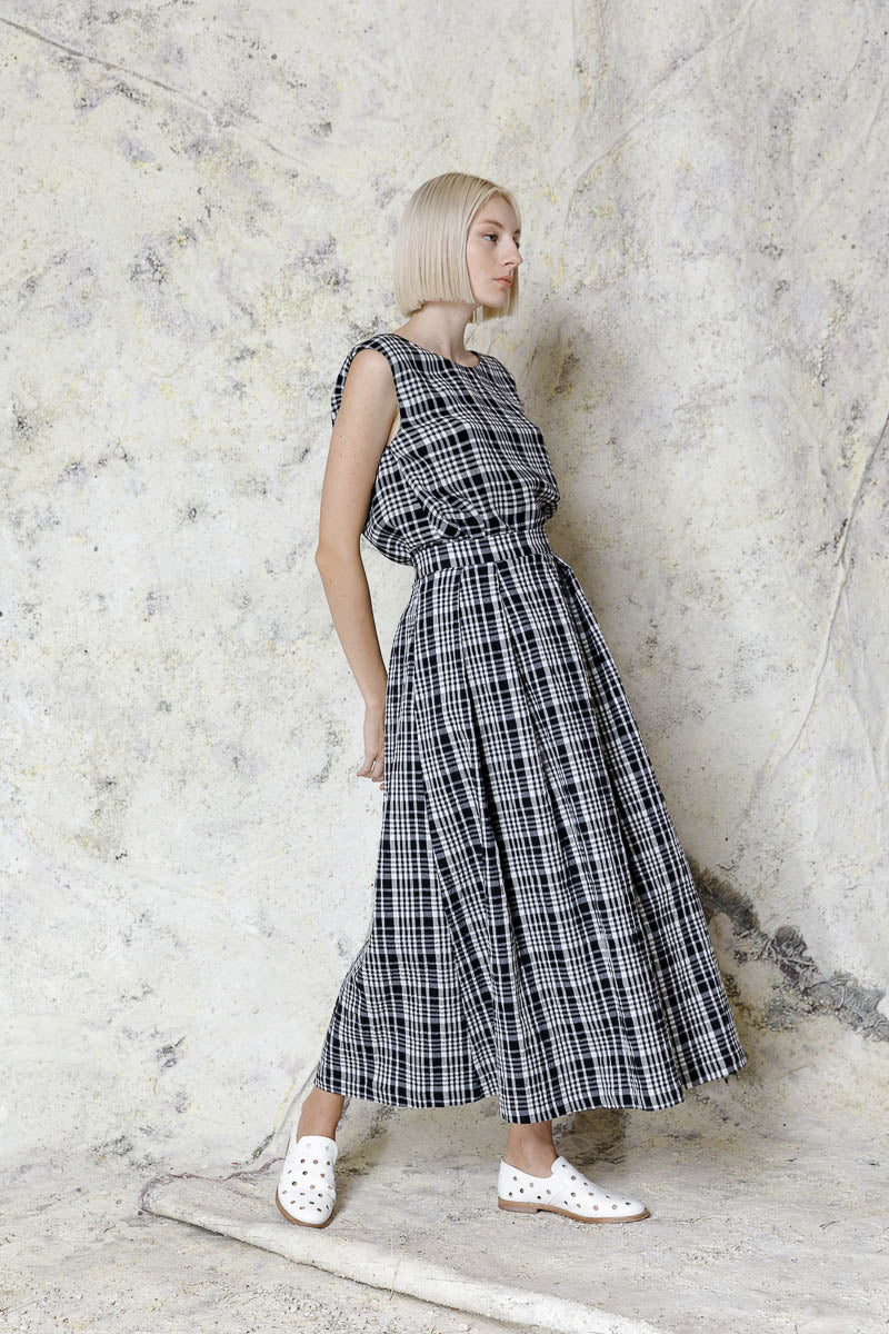 Neirami Two Pleats Skirt - Image 6