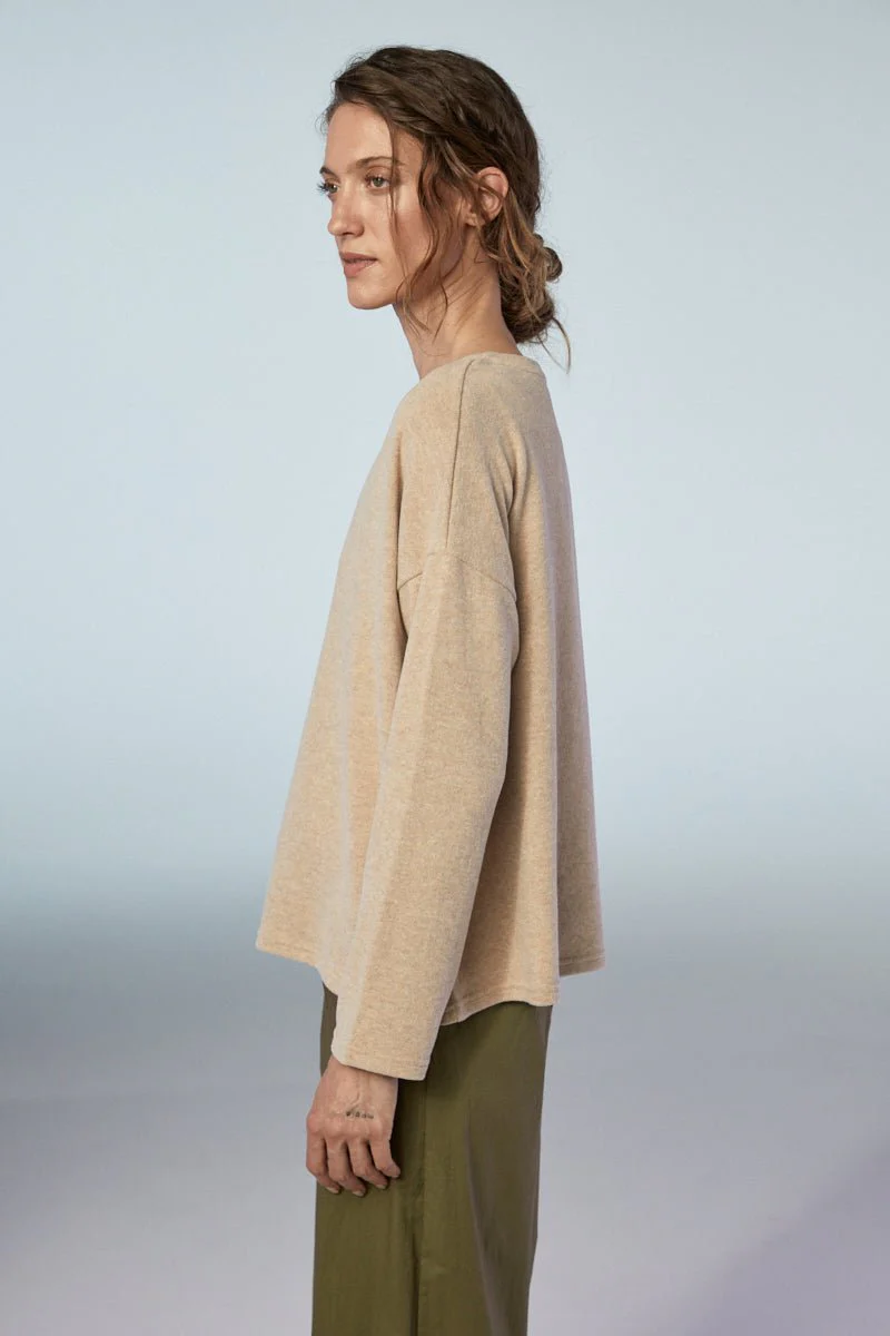 Neirami V-Neck Sweater Sand - Image 3